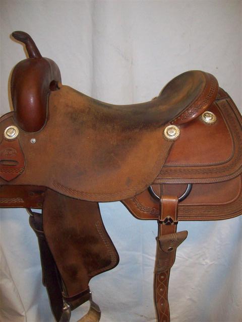 Used Saddle:- Image Number:0